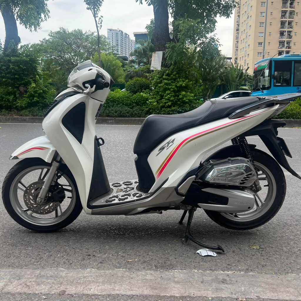 Giá xe Honda SH Mode 2019 đẹp mê ly tại các đại lý trong tháng 8